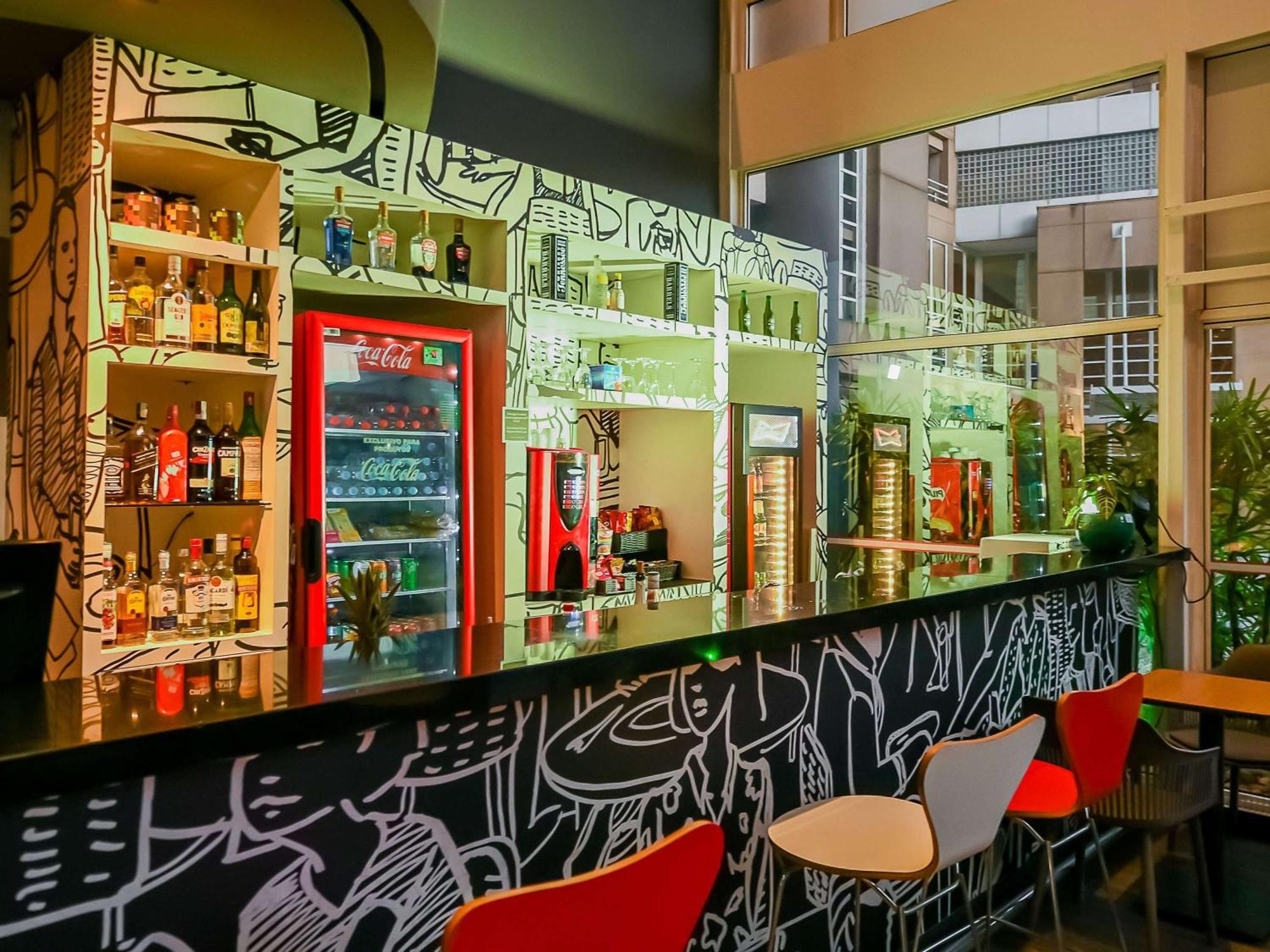 Ibis Aeroporto Hotel 3*